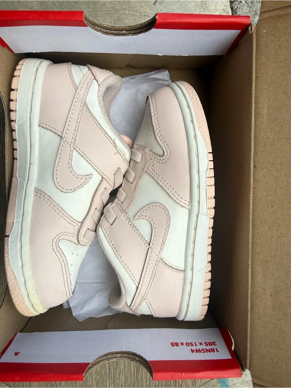 Nike Kids Low-Top Sneakers in Pale Pink and Cream